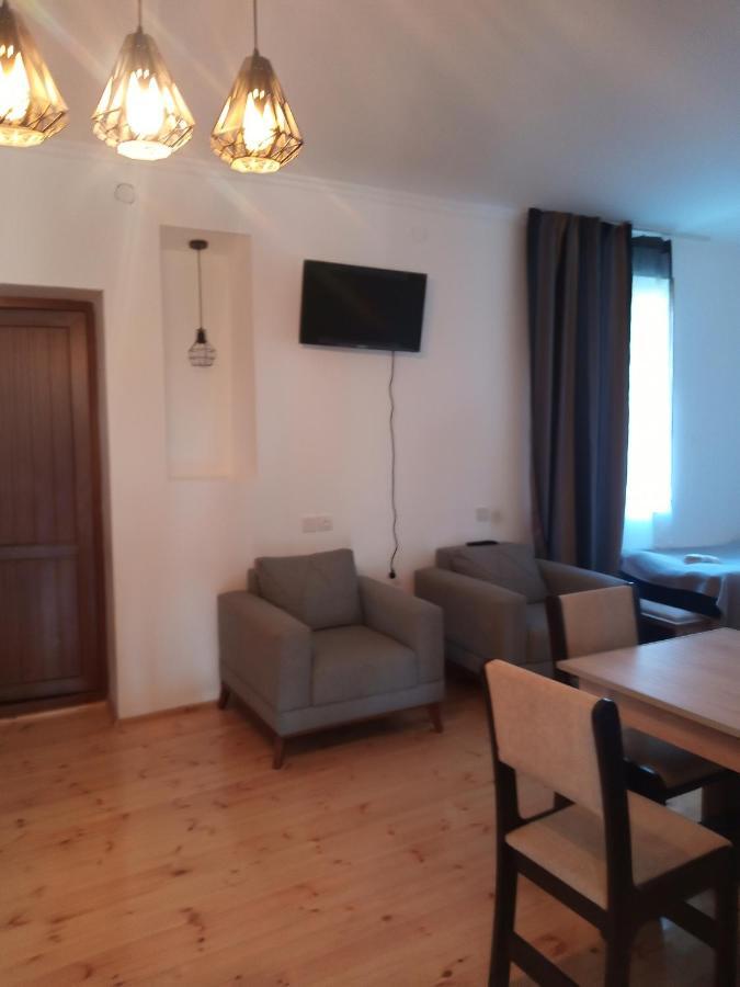 Guesthouse Data Местія Екстер'єр фото