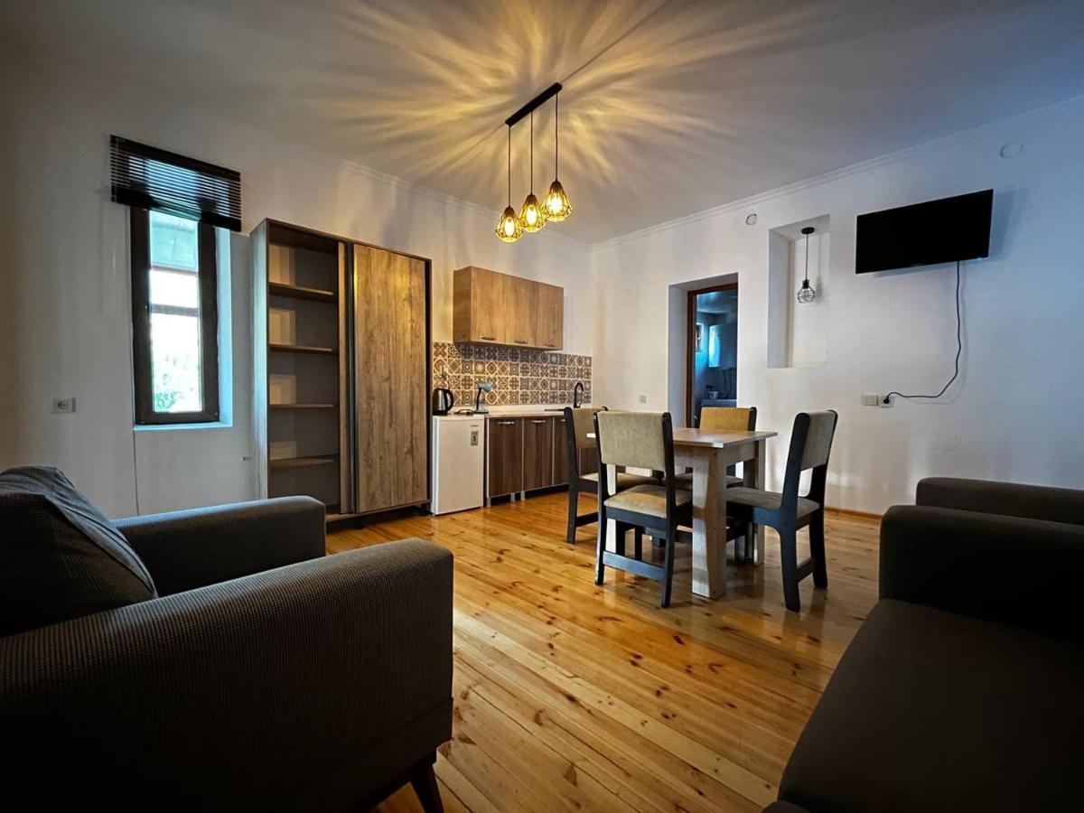 Guesthouse Data Местія Екстер'єр фото