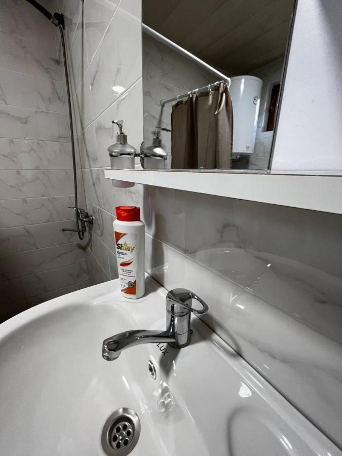 Guesthouse Data Местія Екстер'єр фото