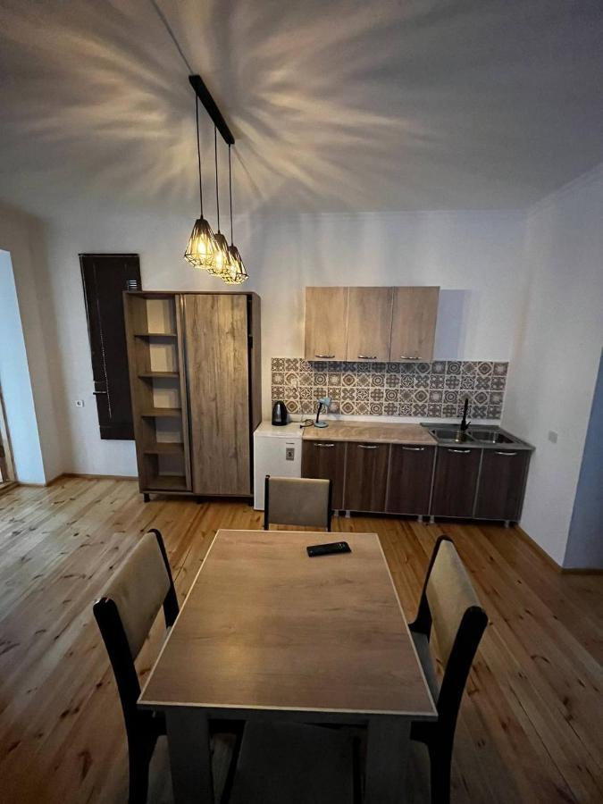 Guesthouse Data Местія Екстер'єр фото