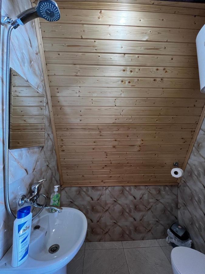 Guesthouse Data Местія Екстер'єр фото